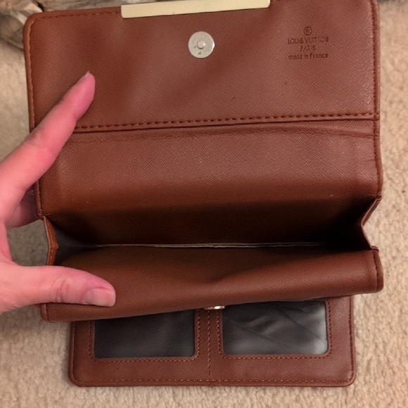 Louis Vuitton Monogram Canvas Wallet in Black and Brown - Picture 10 of 14